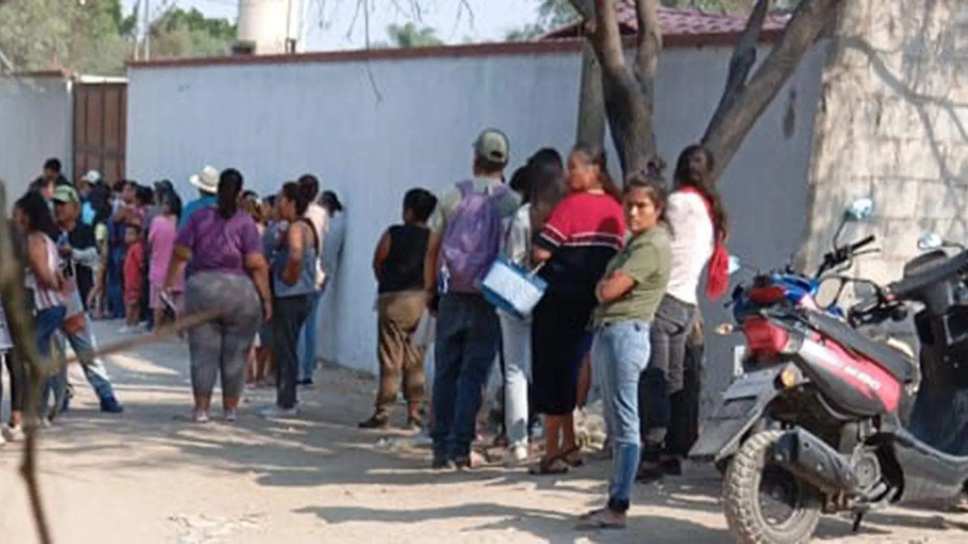 Sin preocupación, votantes acuden a domicilios particulares